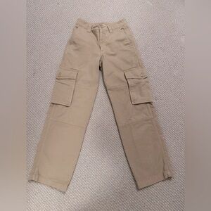 Aritzia TNA Supply Cargo Pant, Size 0. Color Gd HUMUS BIEGE